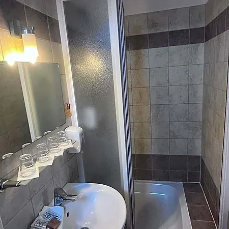 Rose 3* Budapesta