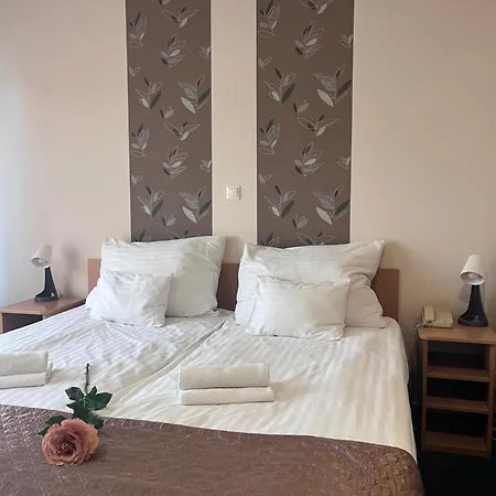Szálloda Rose 3*